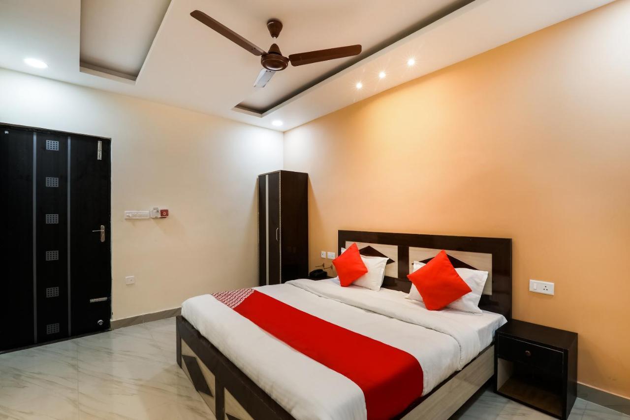Oyo Flagship Krishna Regency Near Chaudhary Charan Singh International Airport Bijnaur Exterior foto